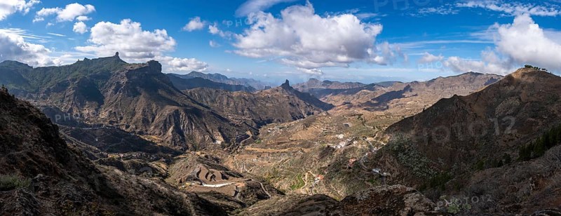 View from Mirador de Degollada Becerra to Roque Bentayga