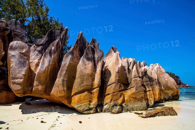 Granite rock landscapes at the side of Baie Laraie beach