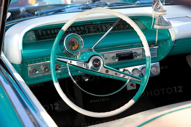 Steering wheel in a vintage car