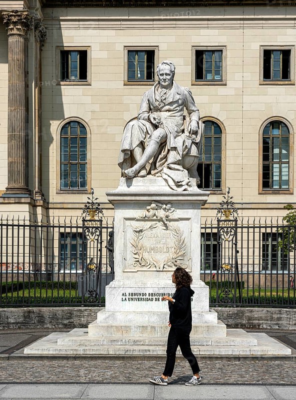 The Humboldt statue in front of the entrance to the University Unter den Linden