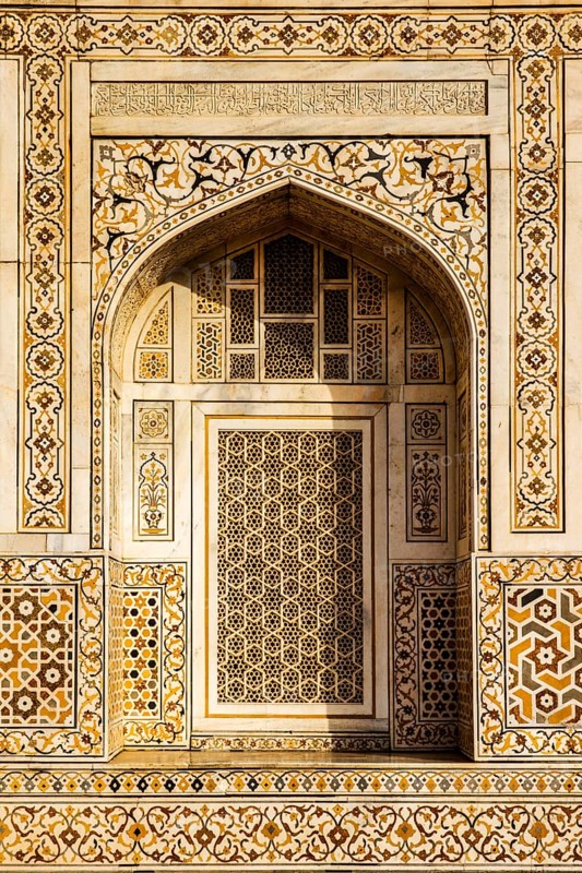 Finest marble inlays and filigree lattice windows