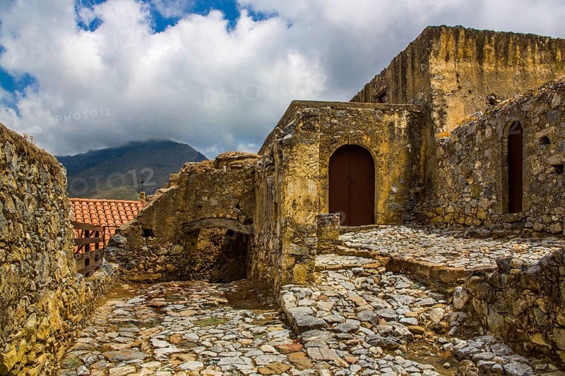 Abandoned 16th century Kato Moni Preveli