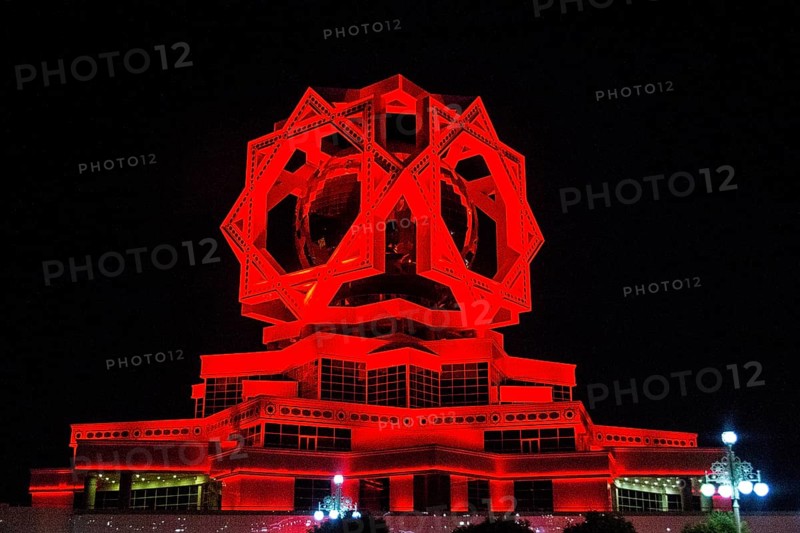 Monumental architecture