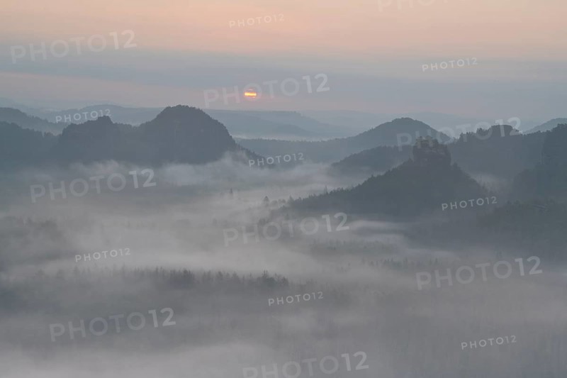 View from Kleiner Winterberg at sunrise View of Lorenzsteine and Hinteres Raubschloss or Winterstein