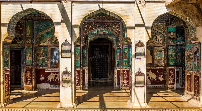 Chittra Shala courtyard with virtuoso fine paintings
