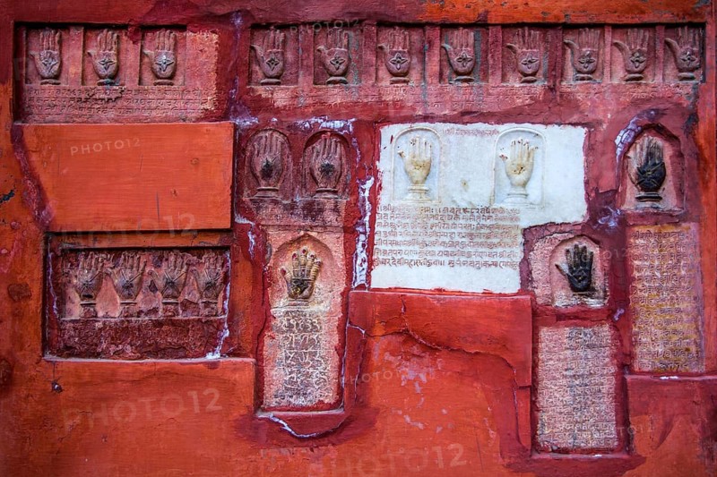 Handprints of the Satis