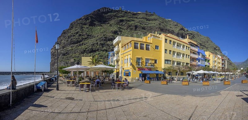 Restaurants on the beach promenade of