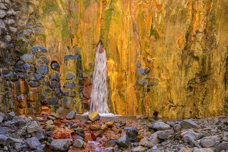Cascada de los Colores