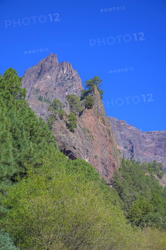 Rock scenery at Rio Taburiente