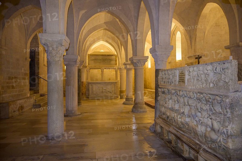 Crypt in the Cathedral di San Leopardo