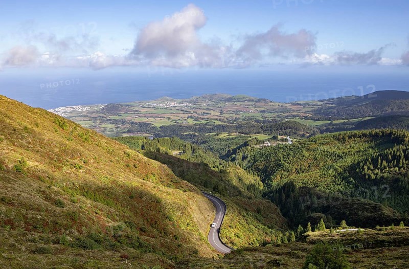 Mountain road to Lagoa do Fogo and the summit of Pico Barrosa