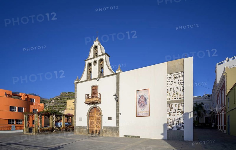 Church in the Plaza de Espana