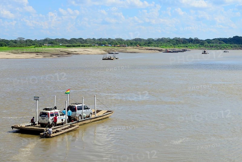 Simple ferry across the Rio Mamore