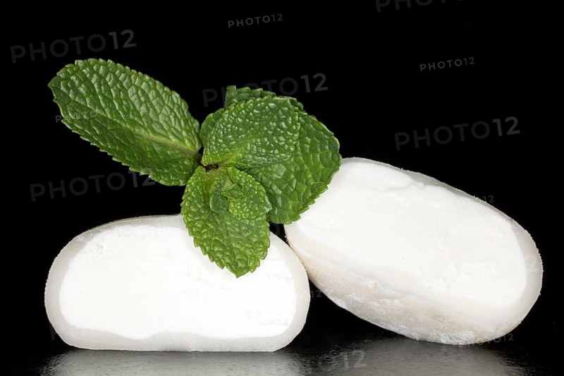 Halved mochi