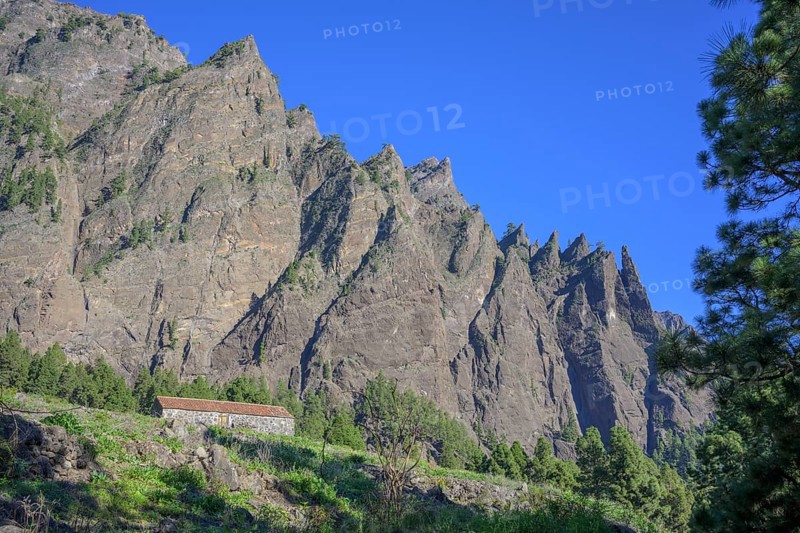 Mountain peaks in the Caldera de Taburiente