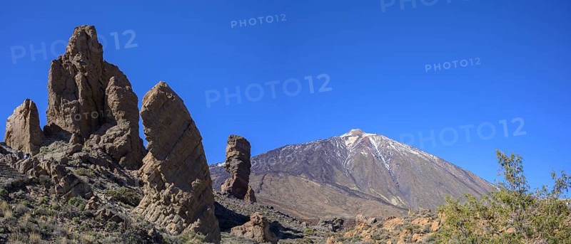 Roque Cinchado and Teide