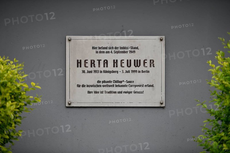 Memorial plaque for Herta Heuwer