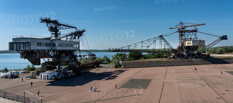 Old lignite excavators in Ferropolis