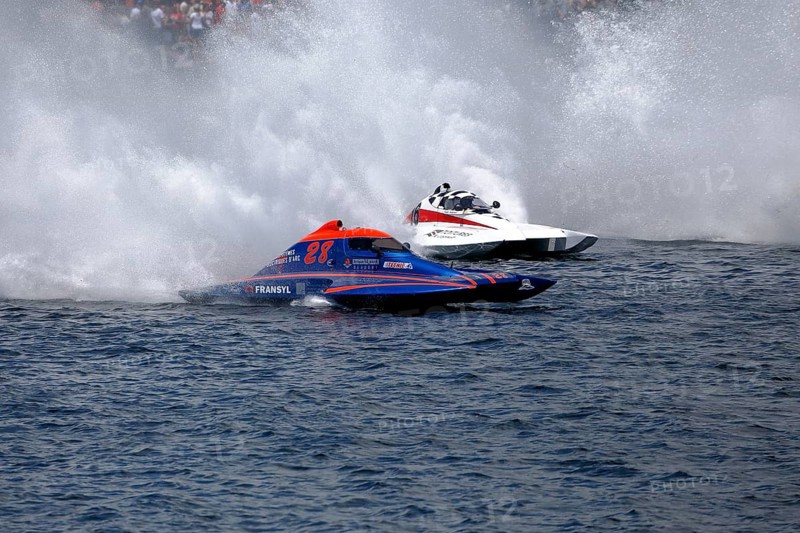 Hydroplane racing on the Saint Lawrence River