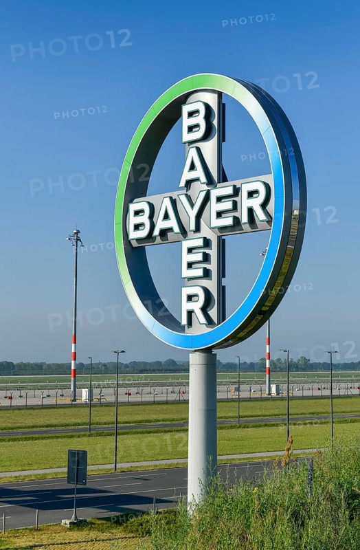 Bayer Cross at Berlin Brandenburg Airport