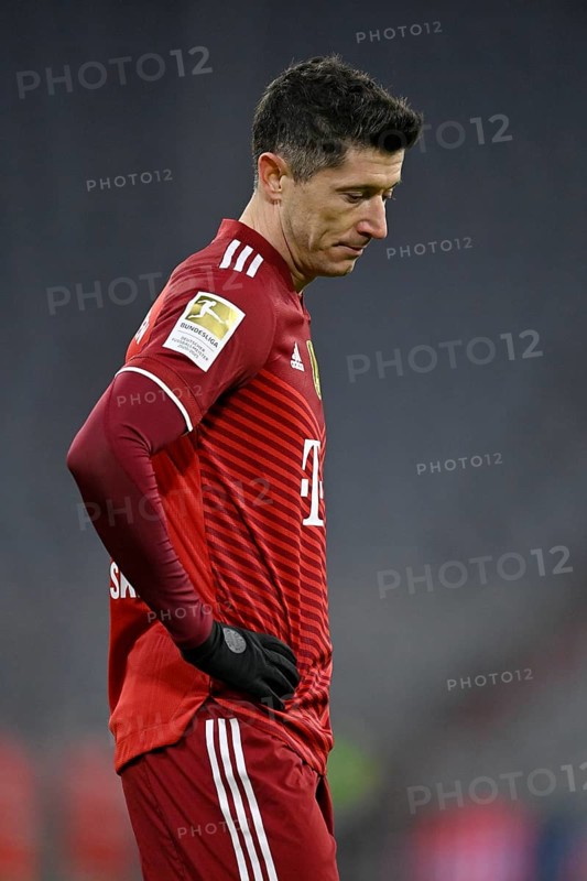 Robert Lewandowski FC Bayern Munich FCB 09 disappointed
