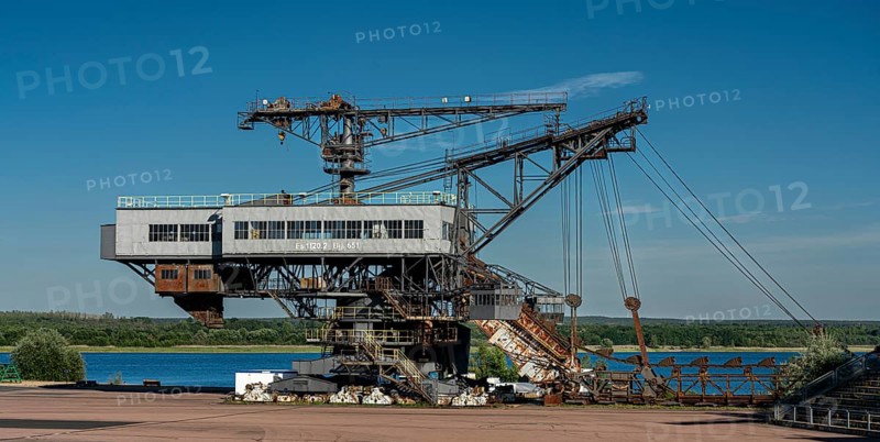 Old lignite excavators in Ferropolis