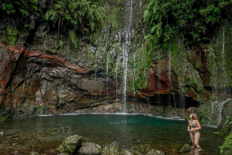 Waterfall 25 Fontes