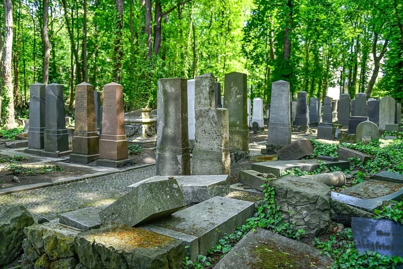 Graves