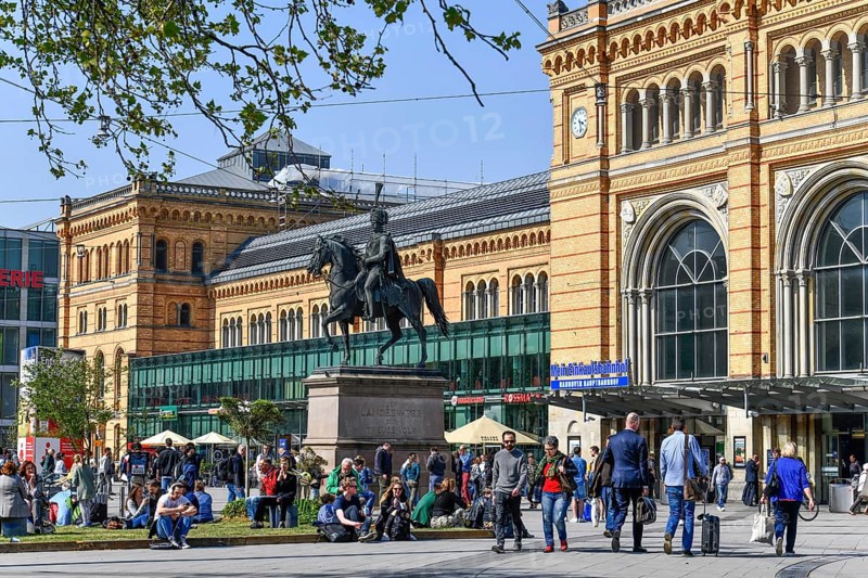 Equestrian statue