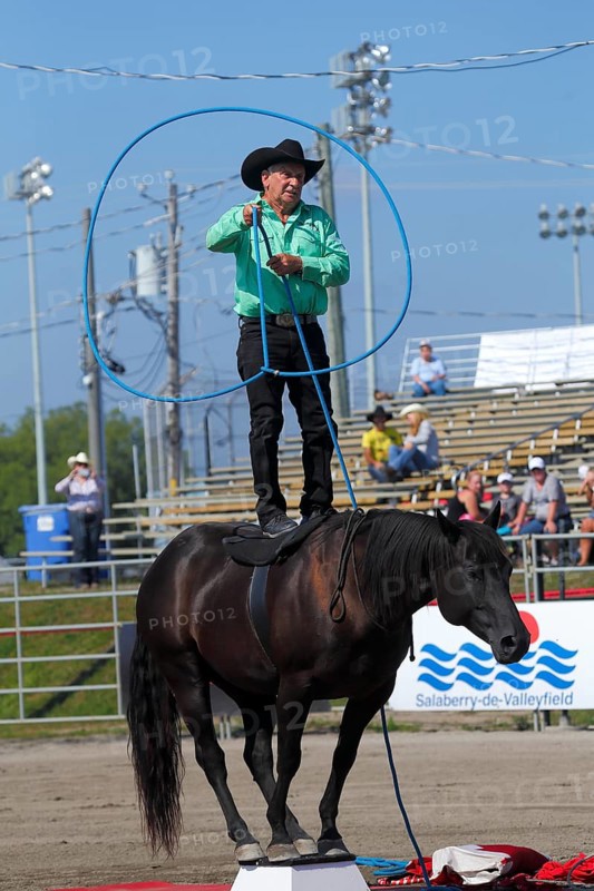 Mustang Showtime at the Rodeo