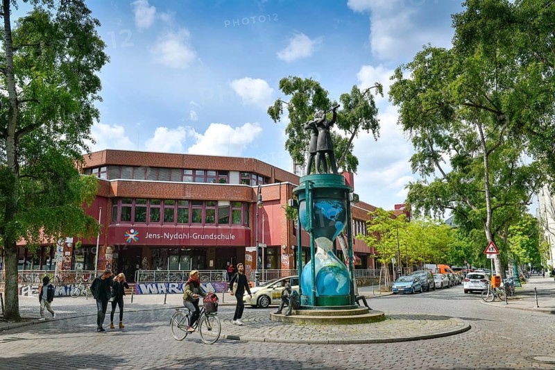 Monument Double Admiral