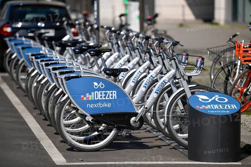Deezer Nextbike rental bikes