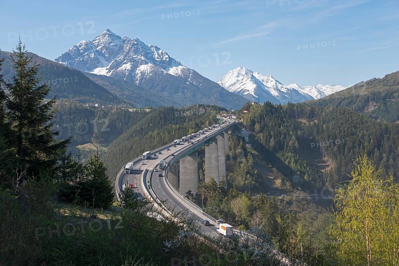 Europa bridge