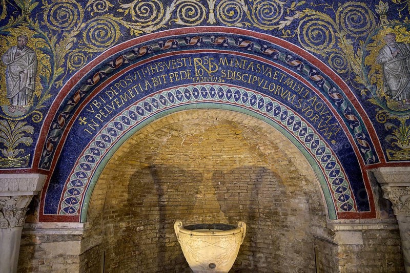 Neoniano Baptistery