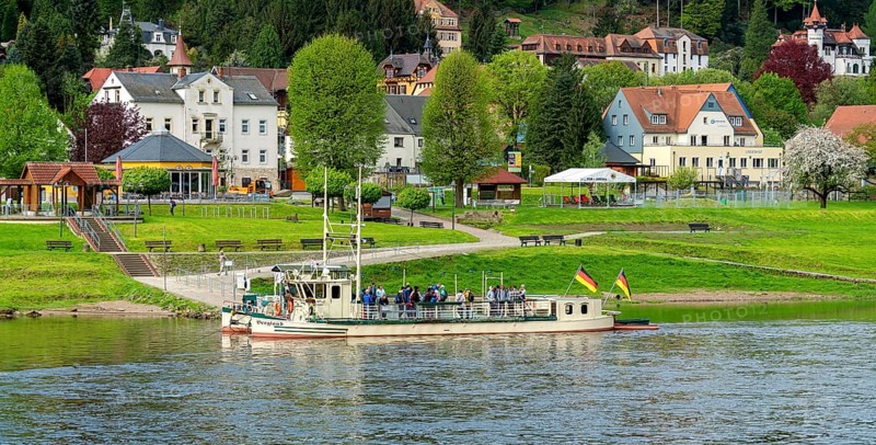 The yaw rope ferry in Rathen