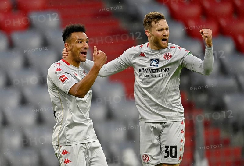 Goal celebration Karim Onisiwo 1