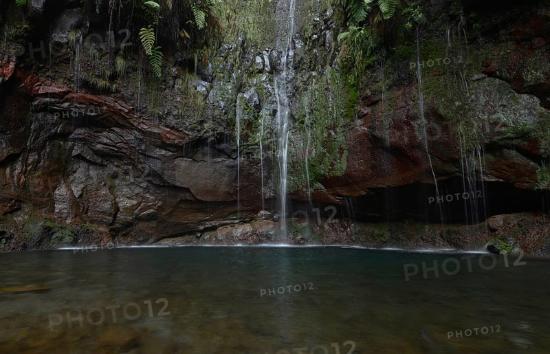 Waterfall 25 Fontes