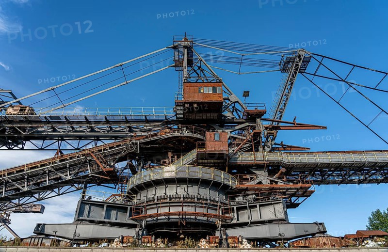 Old lignite excavators in Ferropolis