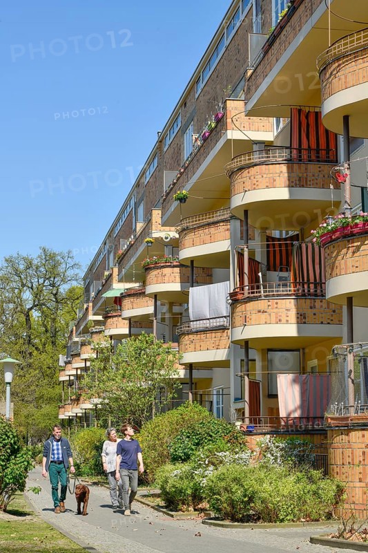 Residential buildings by Hugo Haering