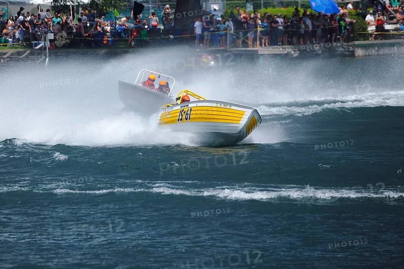 Boat racing on the Saint Lawrence River