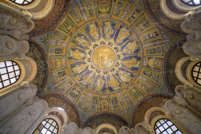 Neoniano Baptistery