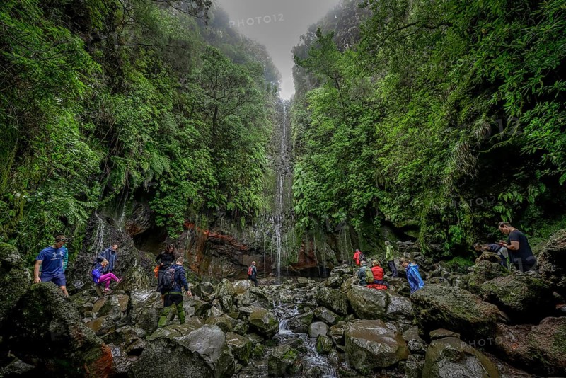 Waterfall 25 Fontes