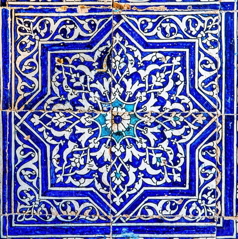 Summer mosque completely decorated with majolica in the Ko'xna Ark citadel