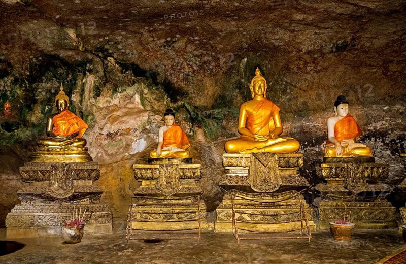 Buddha statues