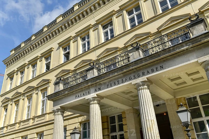 Palais am Festungsgraben