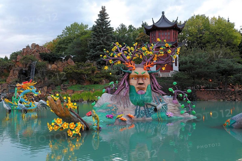 Illuminated figures at the Chinese Garden