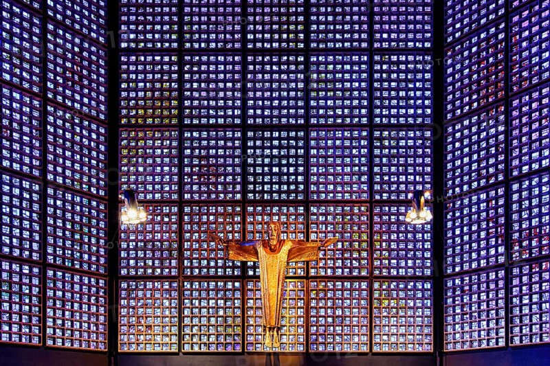 Altar room with resurrection Christ