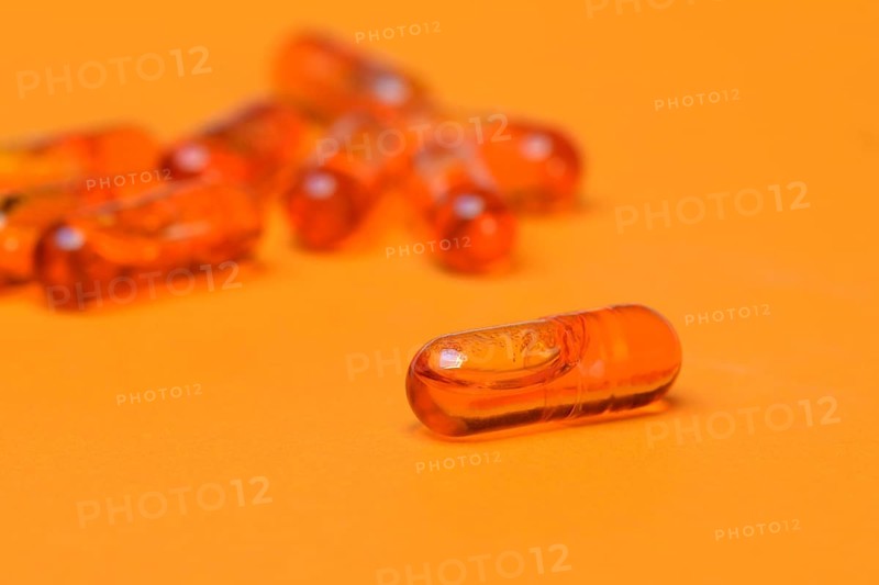 Capsules with omega-3 fatty acid