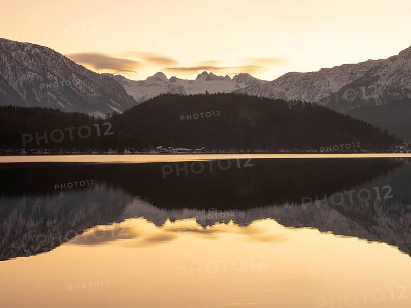 Evening atmosphere at Lake Altaussee
