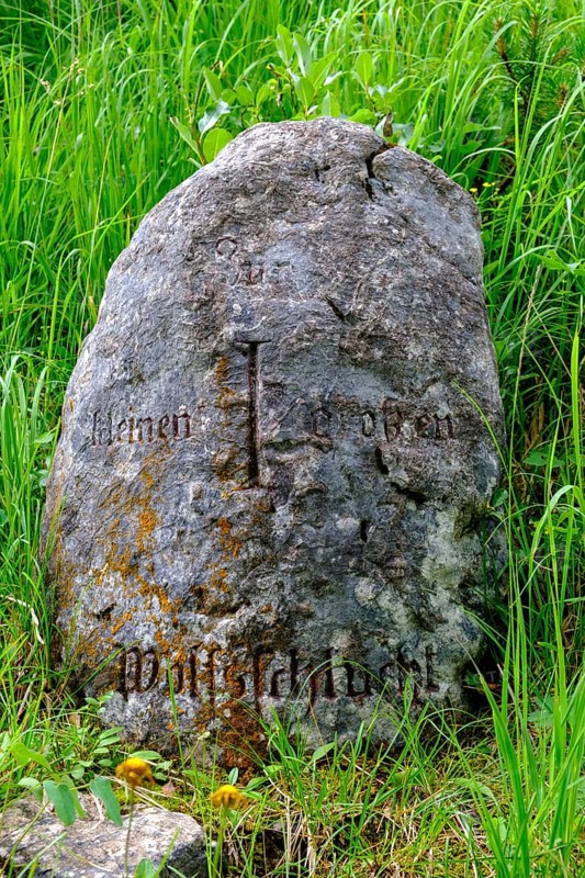 Historical signpost